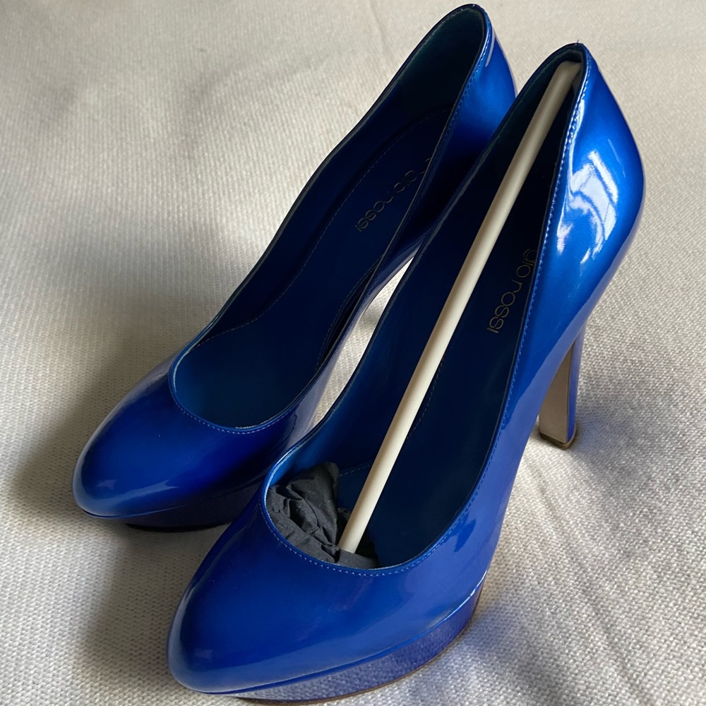 Sergio Rossi patent leather platform-sole pumps blue. Size 38